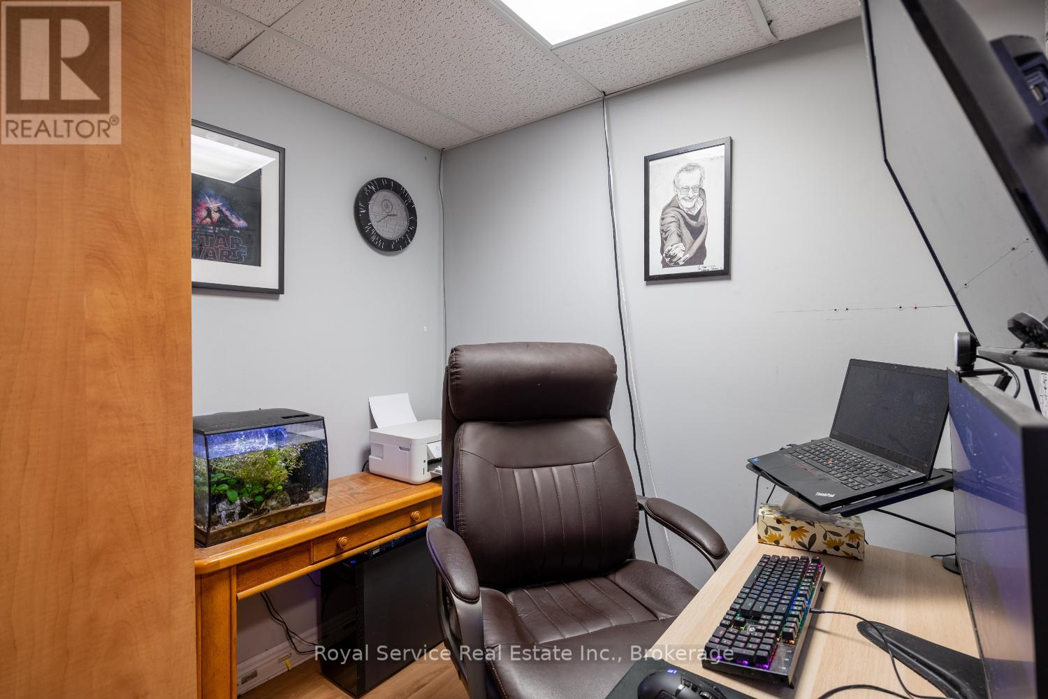 23 HUFFMAN AVENUE - 41