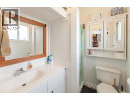 49620 Lloyd Drive, Cluculz Lake, BC V0J3A3 Photo 20