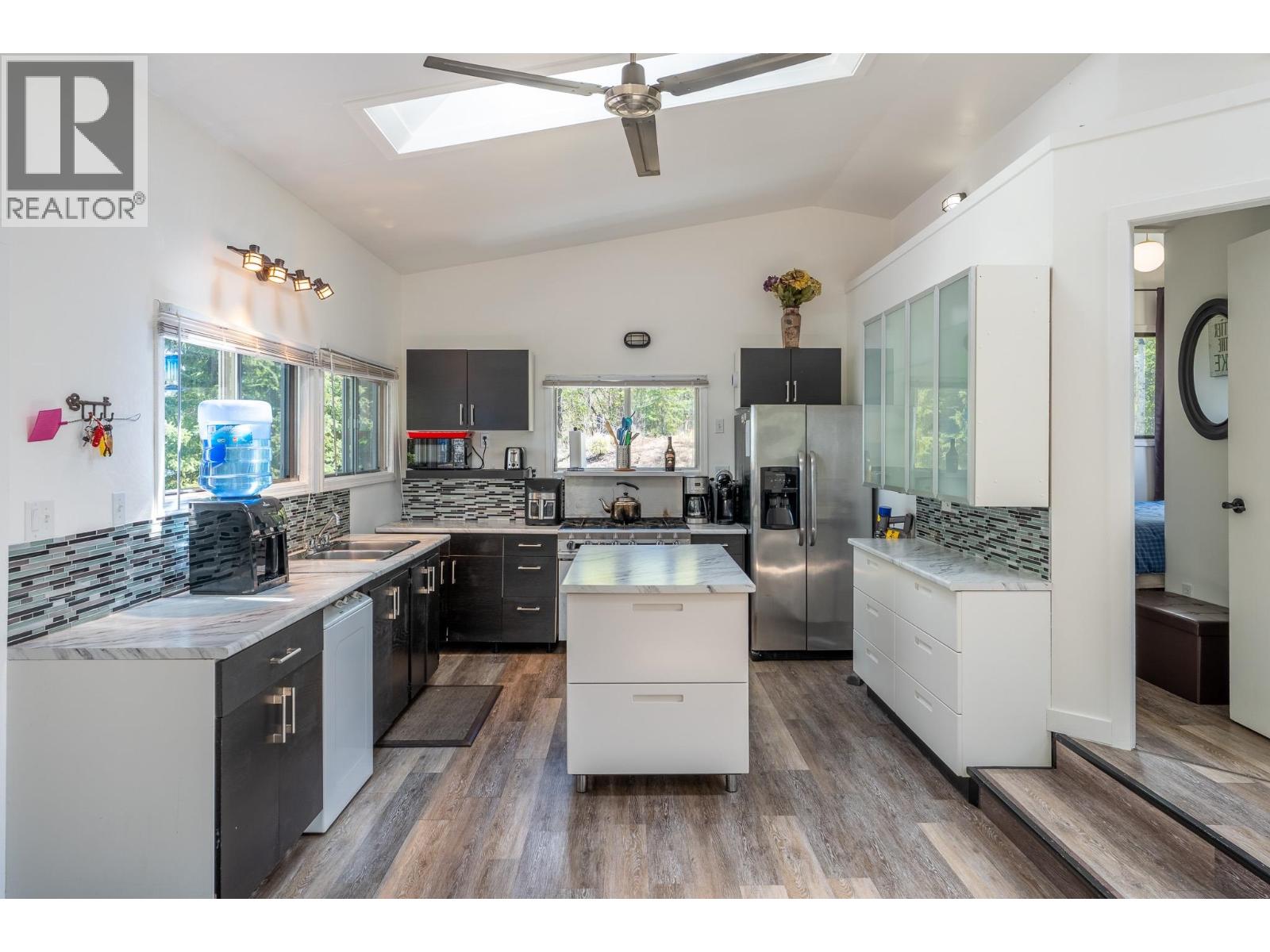 49620 LLOYD DRIVE - 10