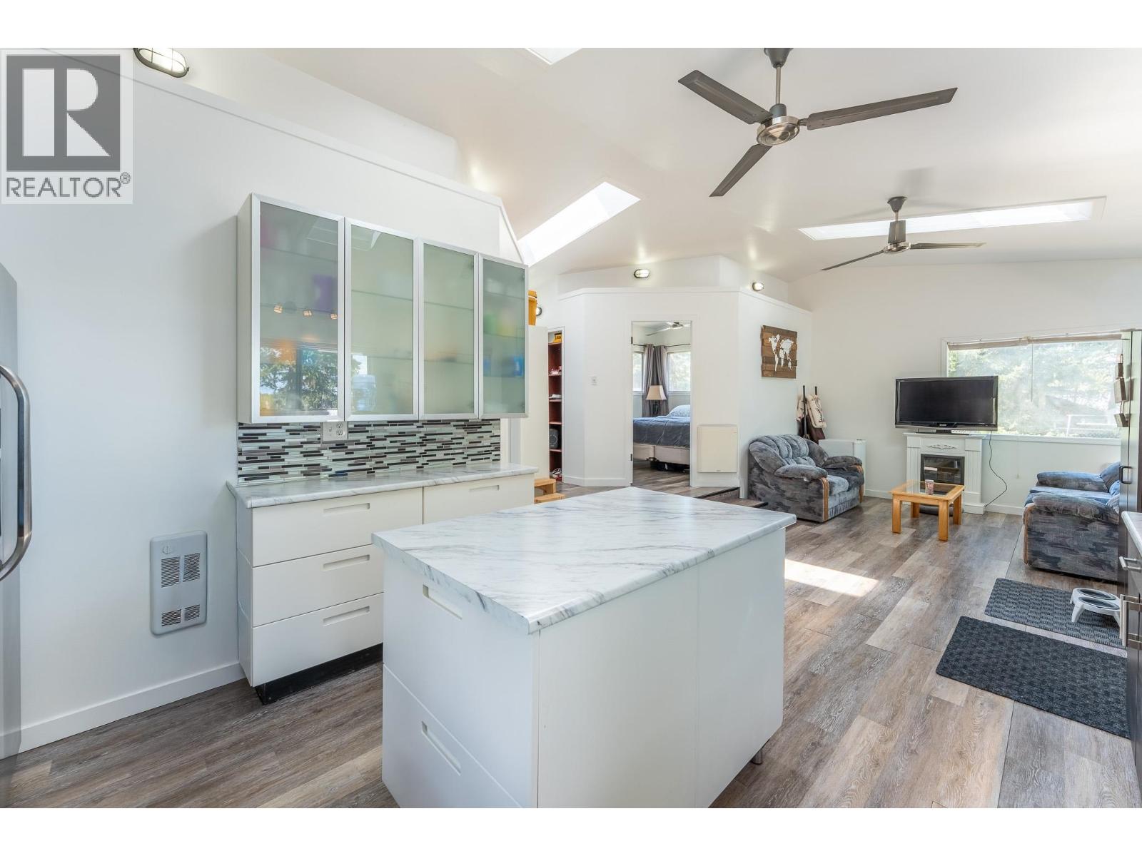 49620 LLOYD DRIVE - 14