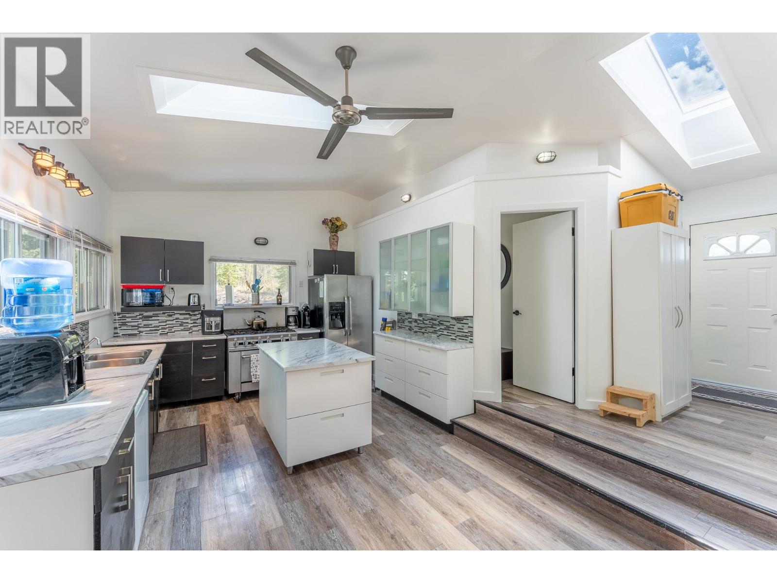 49620 LLOYD DRIVE - 9