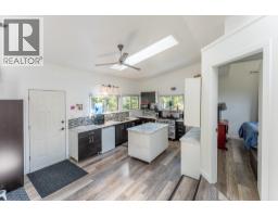 49620 Lloyd Drive, Cluculz Lake, BC V0J3A3 Photo 11