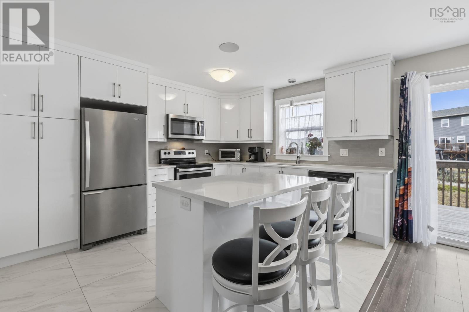 185 Titanium Crescent - 8
