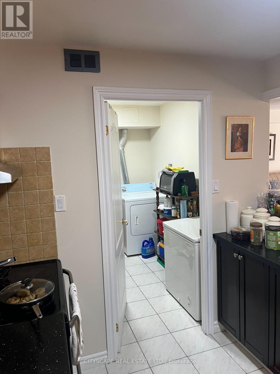 #208 1300 MISSISSAUGA VALLEY BOULEVARD - 12