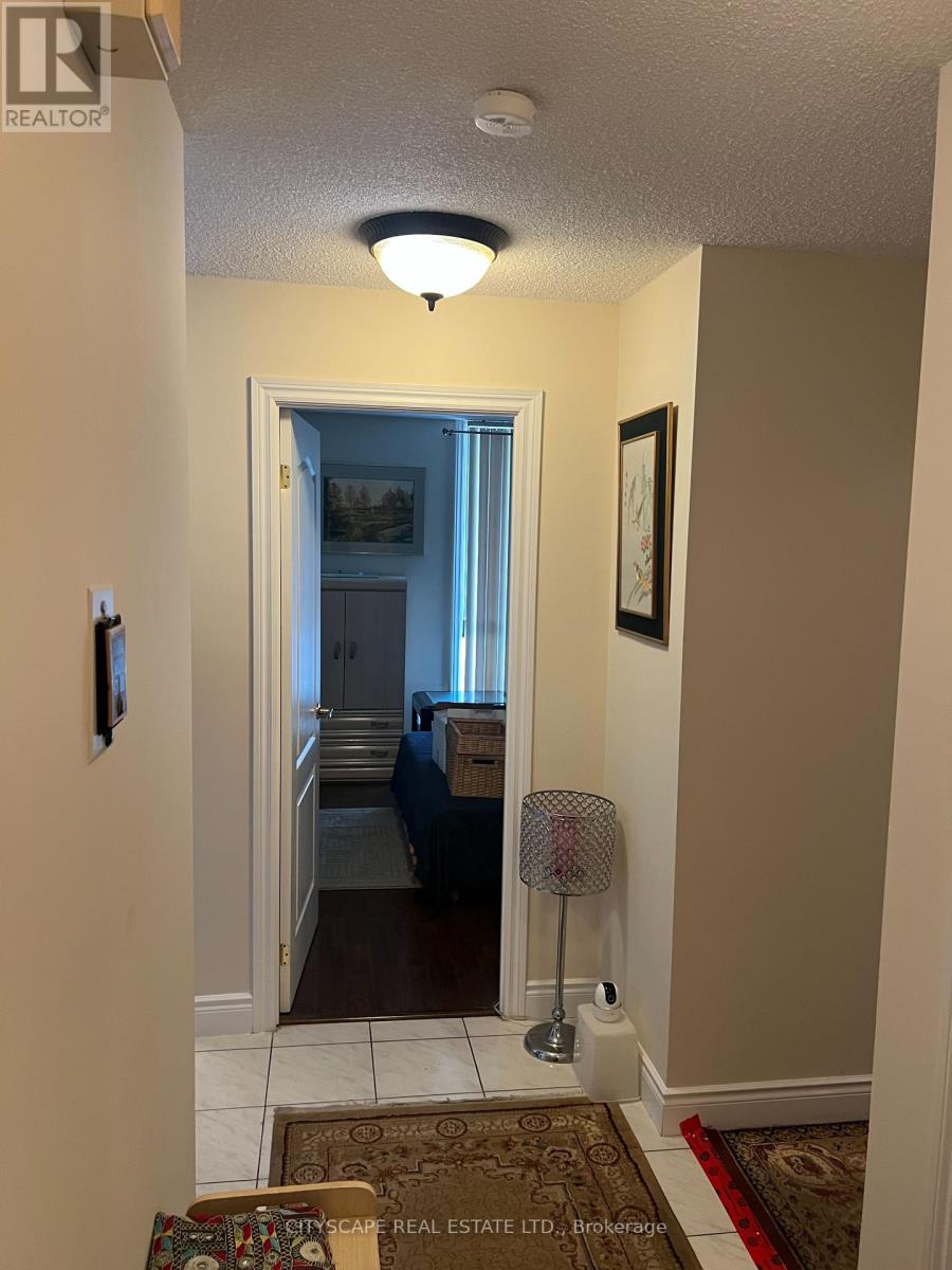 #208 1300 MISSISSAUGA VALLEY BOULEVARD - 15