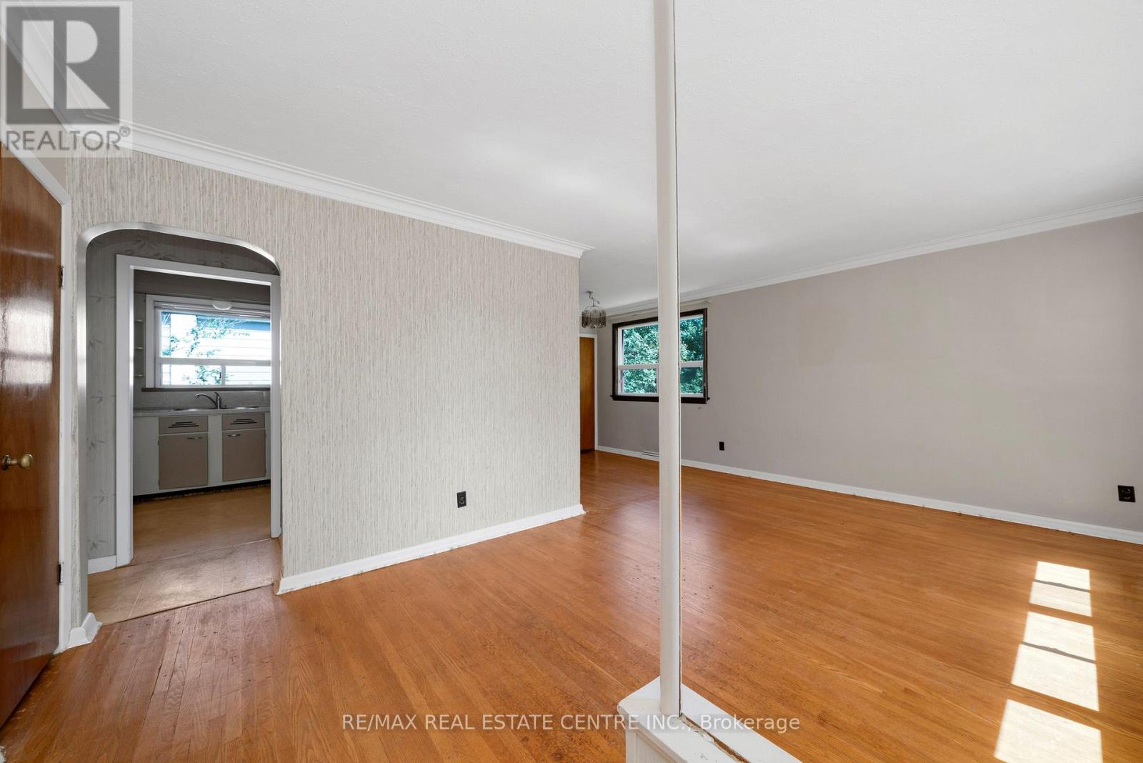 4 PAULINE STREET - 7