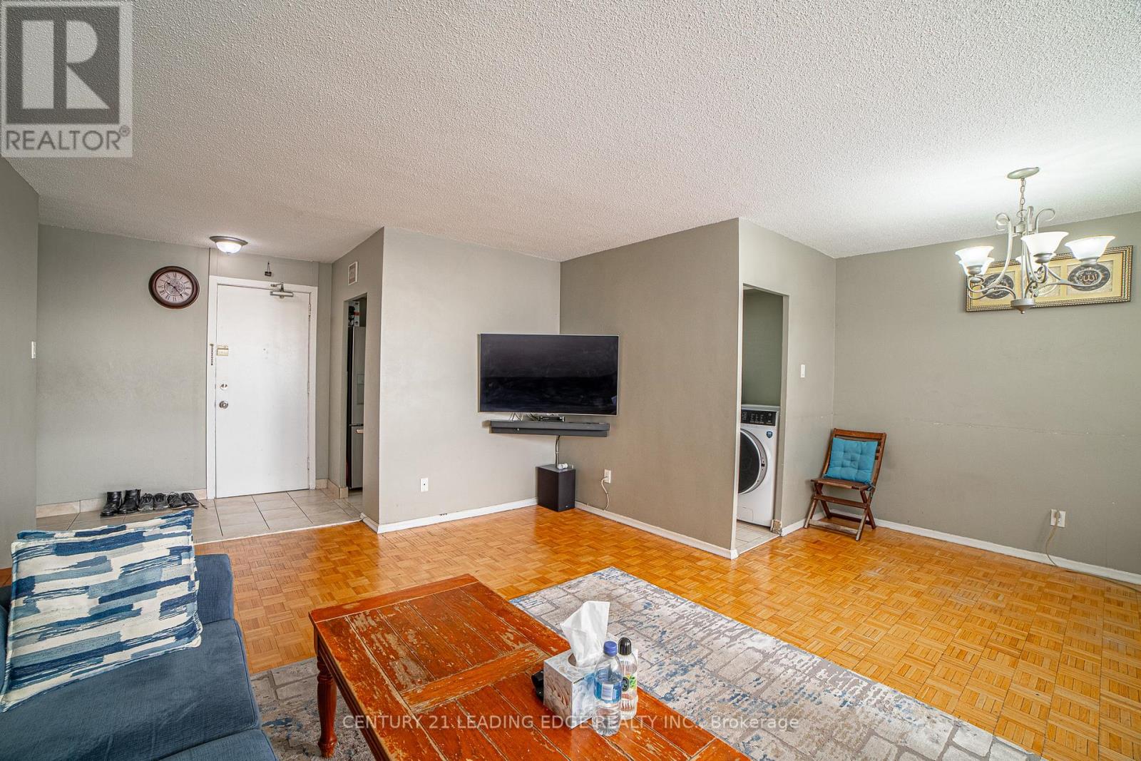 #402 80 GRANDRAVINE DRIVE - 5