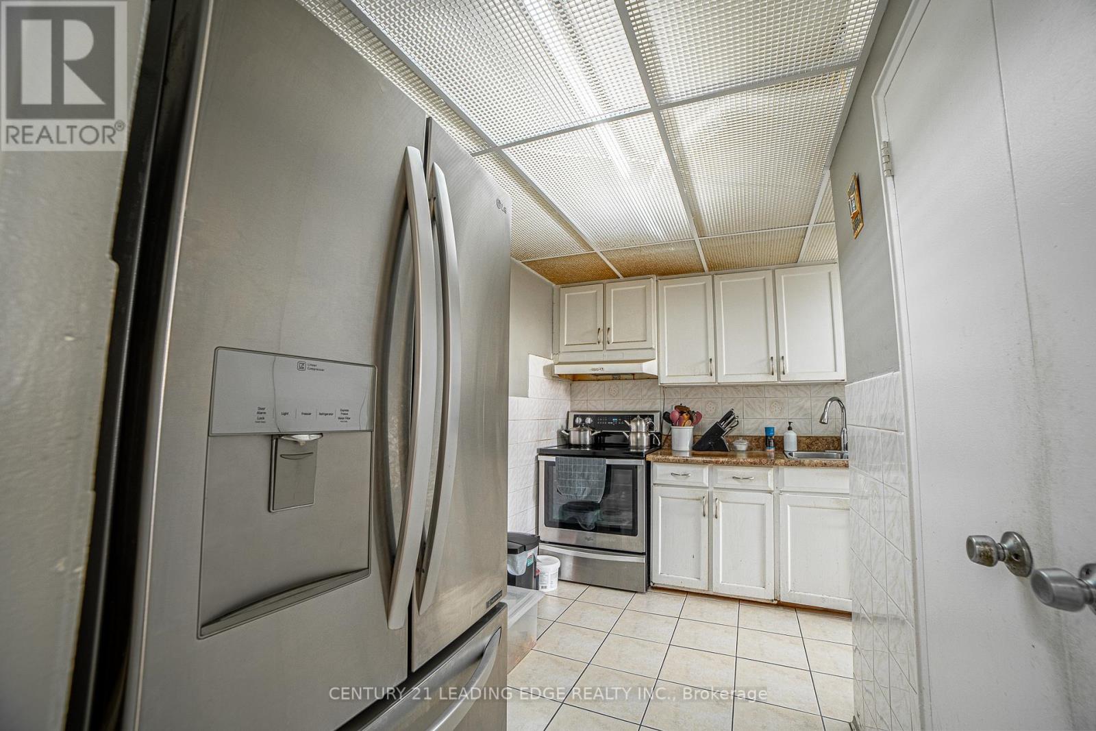 #402 80 GRANDRAVINE DRIVE - 6