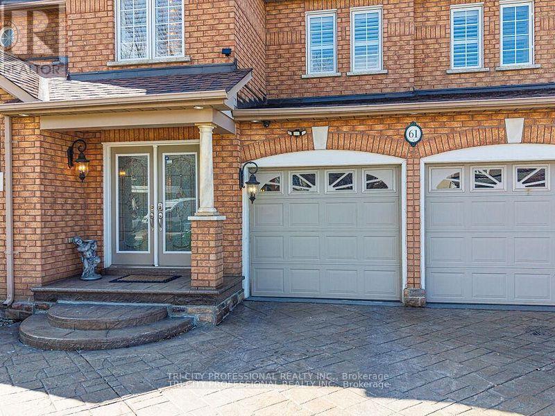 61 WOODVALLEY DRIVE - 4