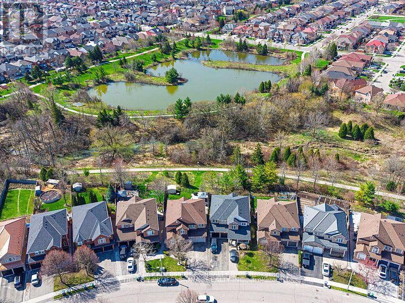 61 WOODVALLEY DRIVE - 42