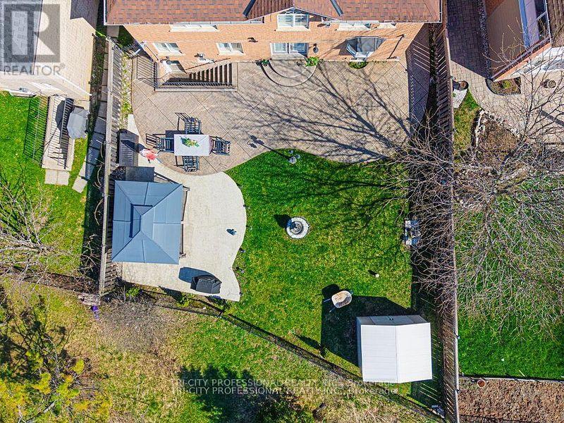 61 WOODVALLEY DRIVE - 45