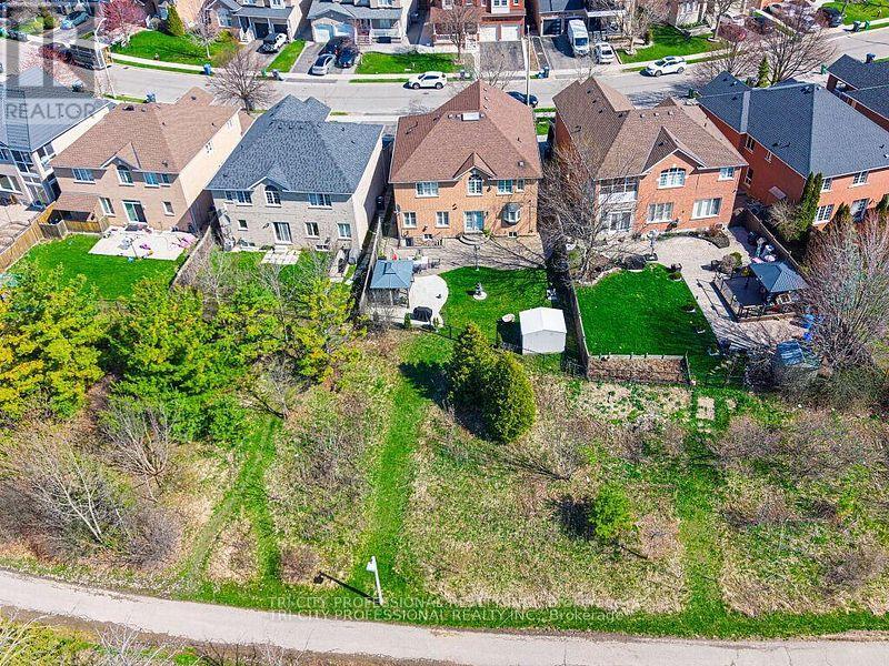 61 WOODVALLEY DRIVE - 46