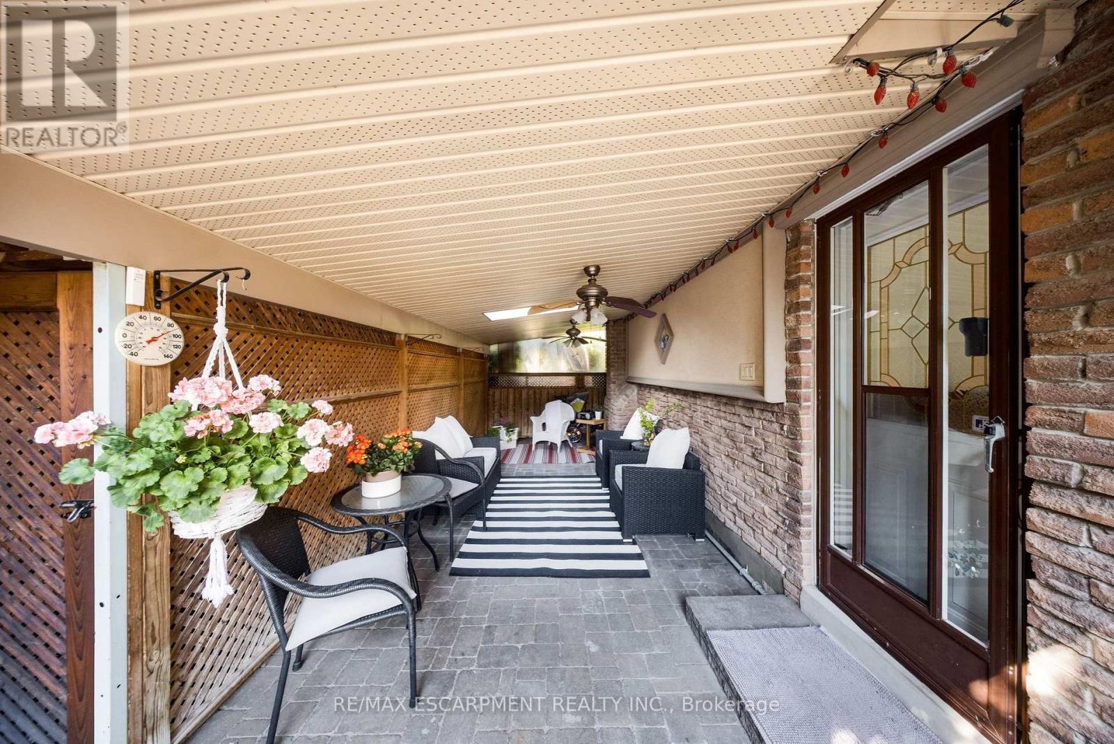 1045 BLOOR STREET - 38