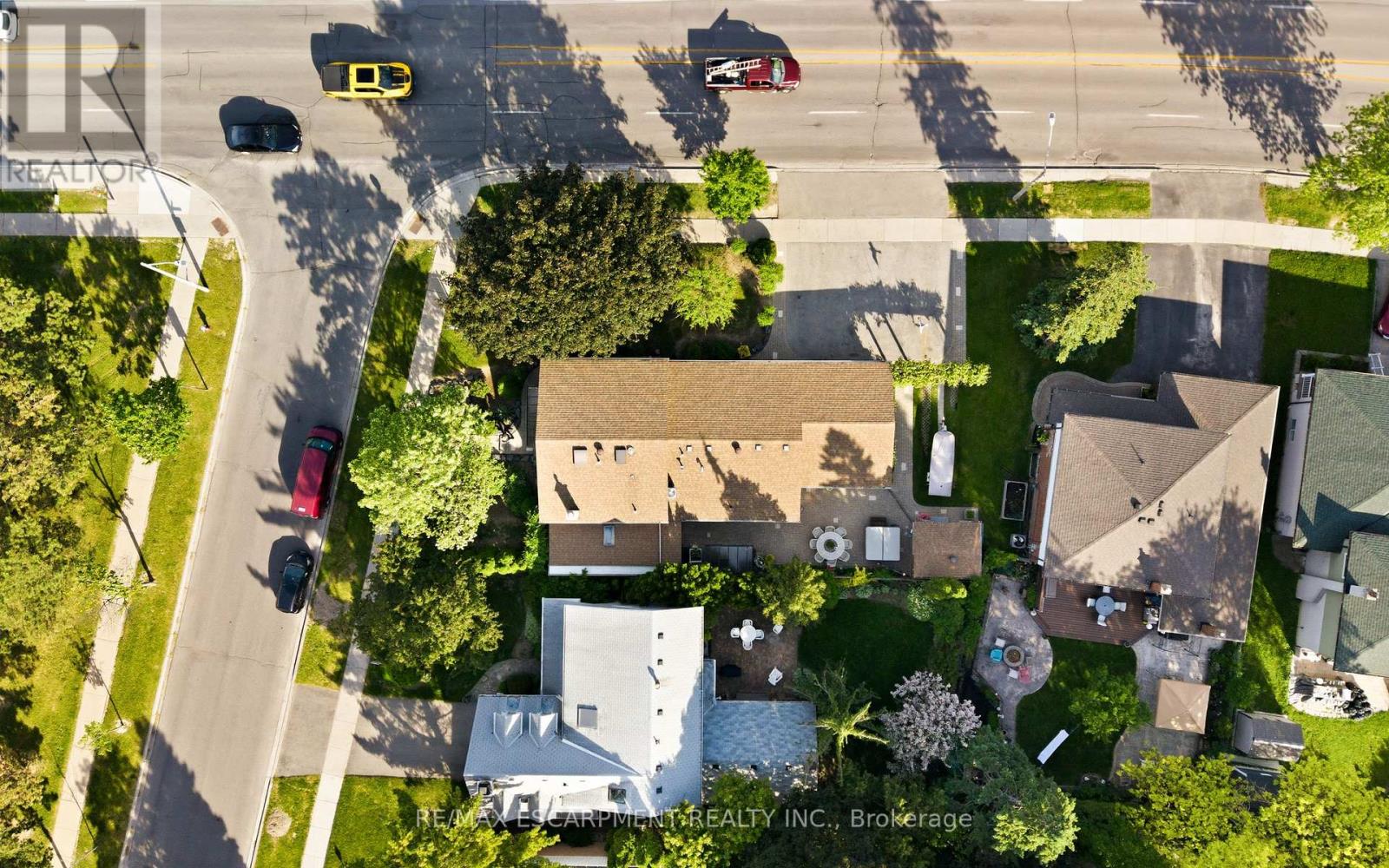 1045 BLOOR STREET - 45