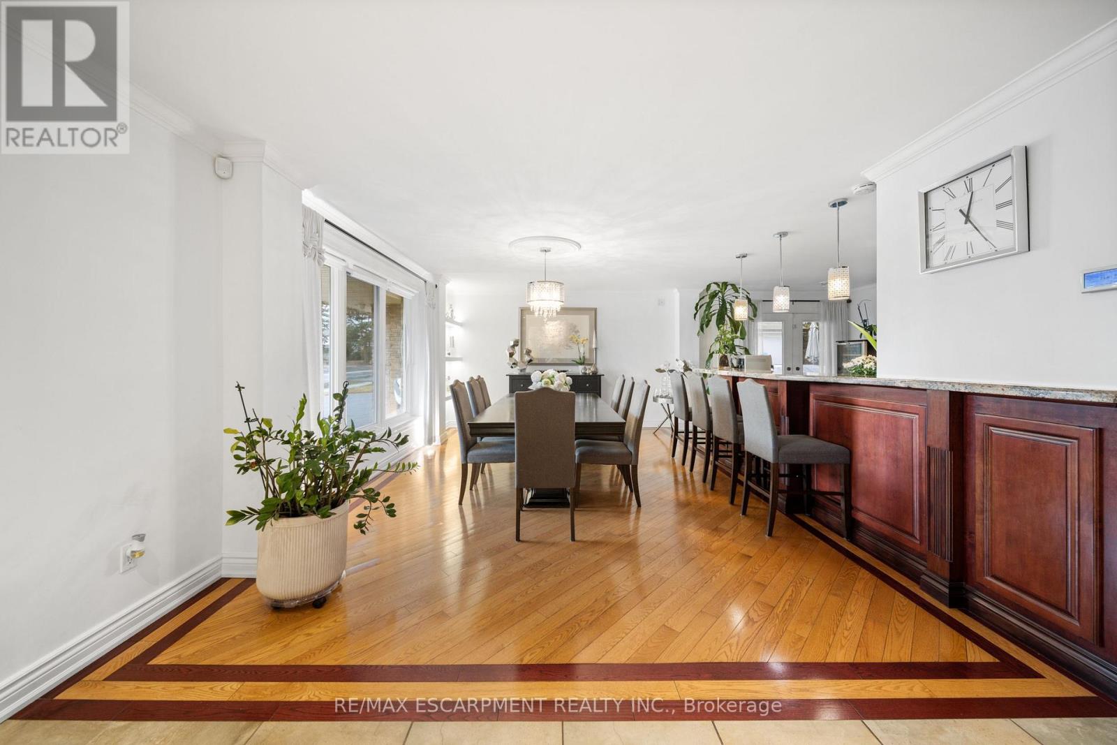 1045 BLOOR STREET - 7