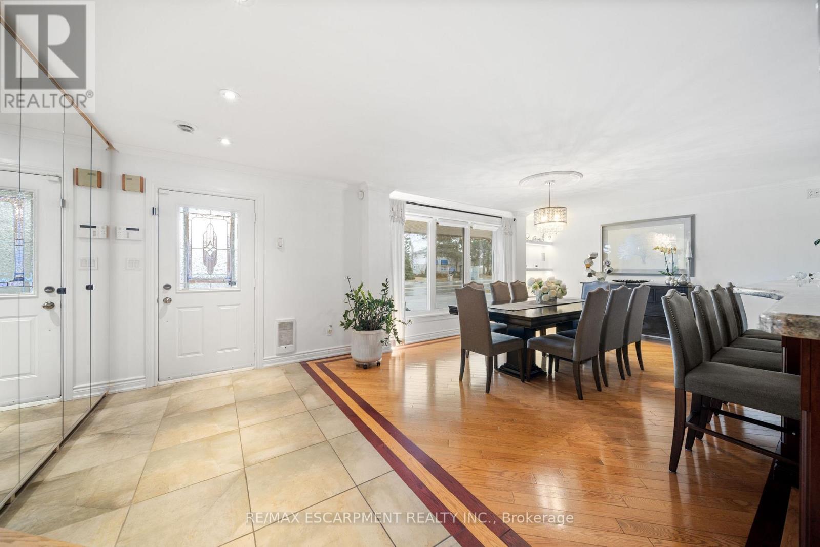 1045 BLOOR STREET - 8