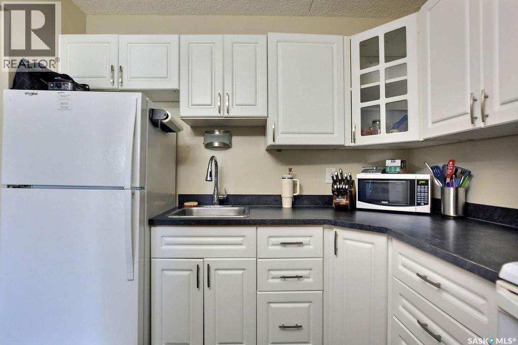 208 Gore PLACE — photo 9