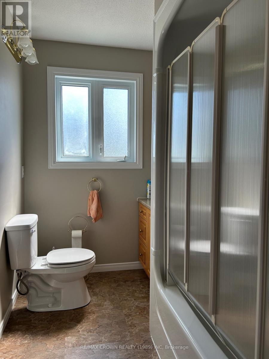17 TREMBLAY, FAUQUIER AVENUE S - 37