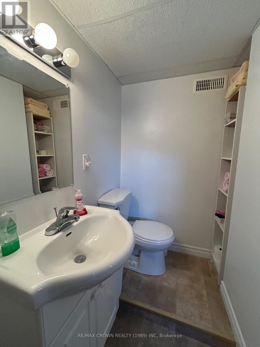 17 TREMBLAY, FAUQUIER AVENUE S - 48