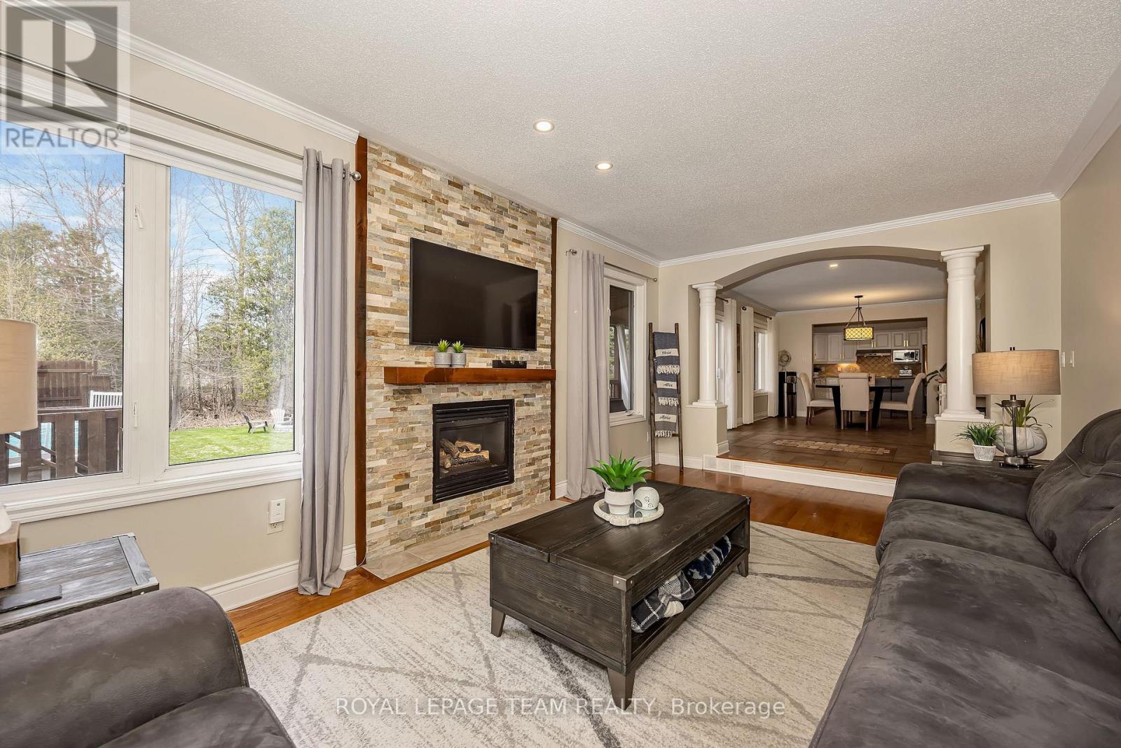 7067 DONWEL DRIVE - 13