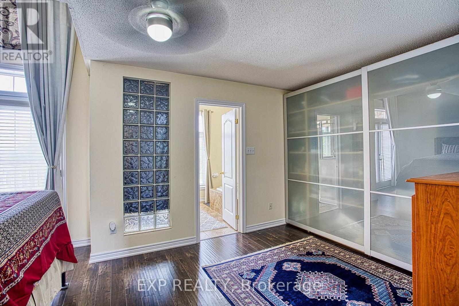 206 SPRINGSTEAD AVENUE - 16
