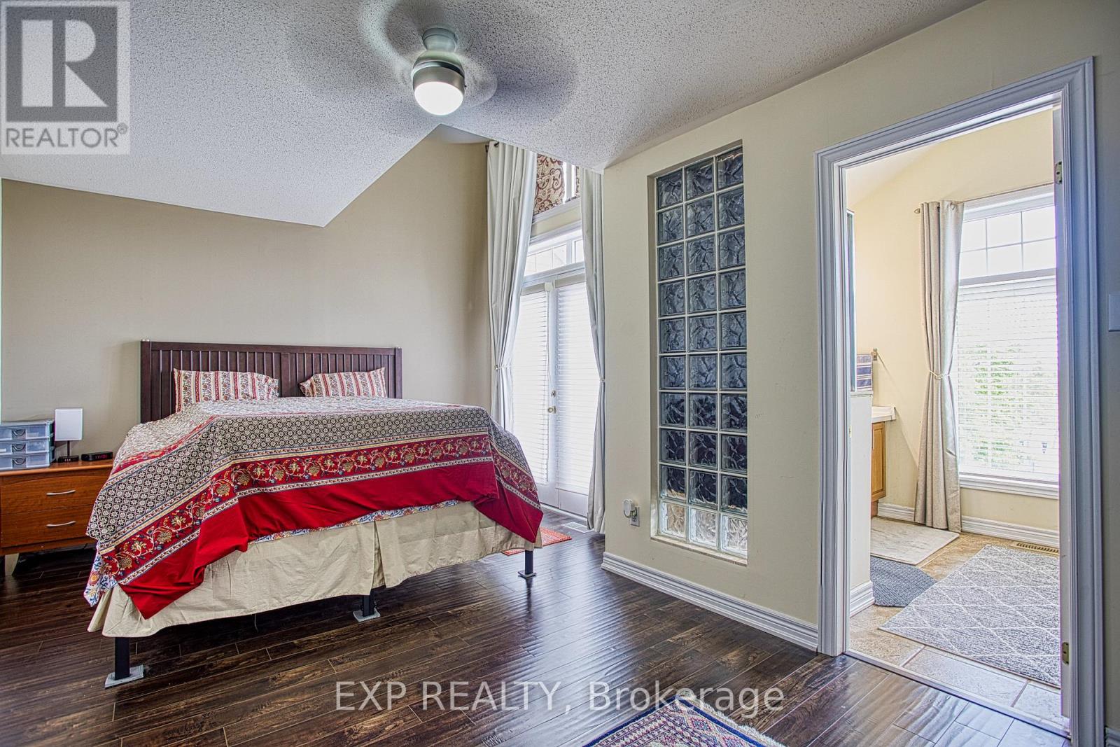 206 SPRINGSTEAD AVENUE - 18