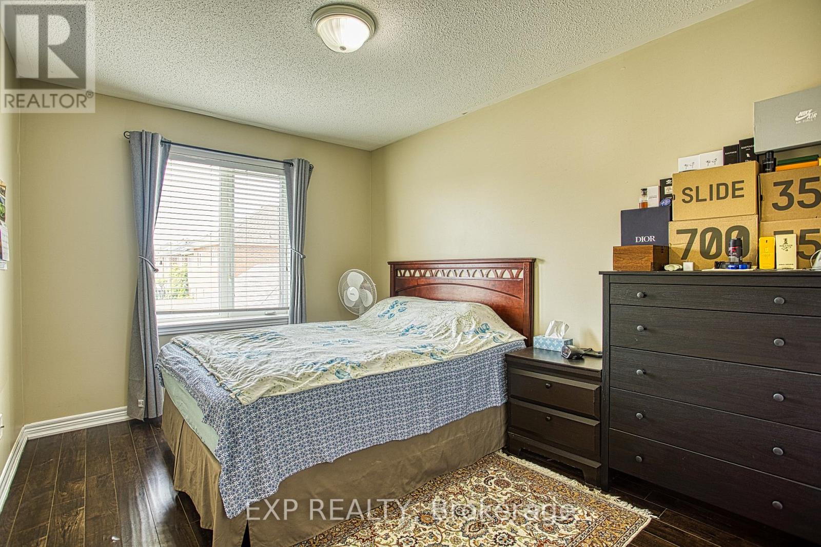 206 SPRINGSTEAD AVENUE - 24