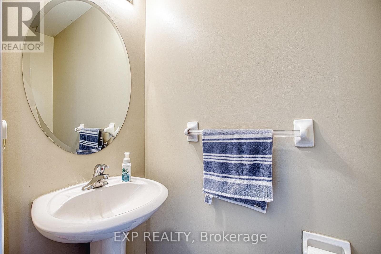 206 SPRINGSTEAD AVENUE - 7