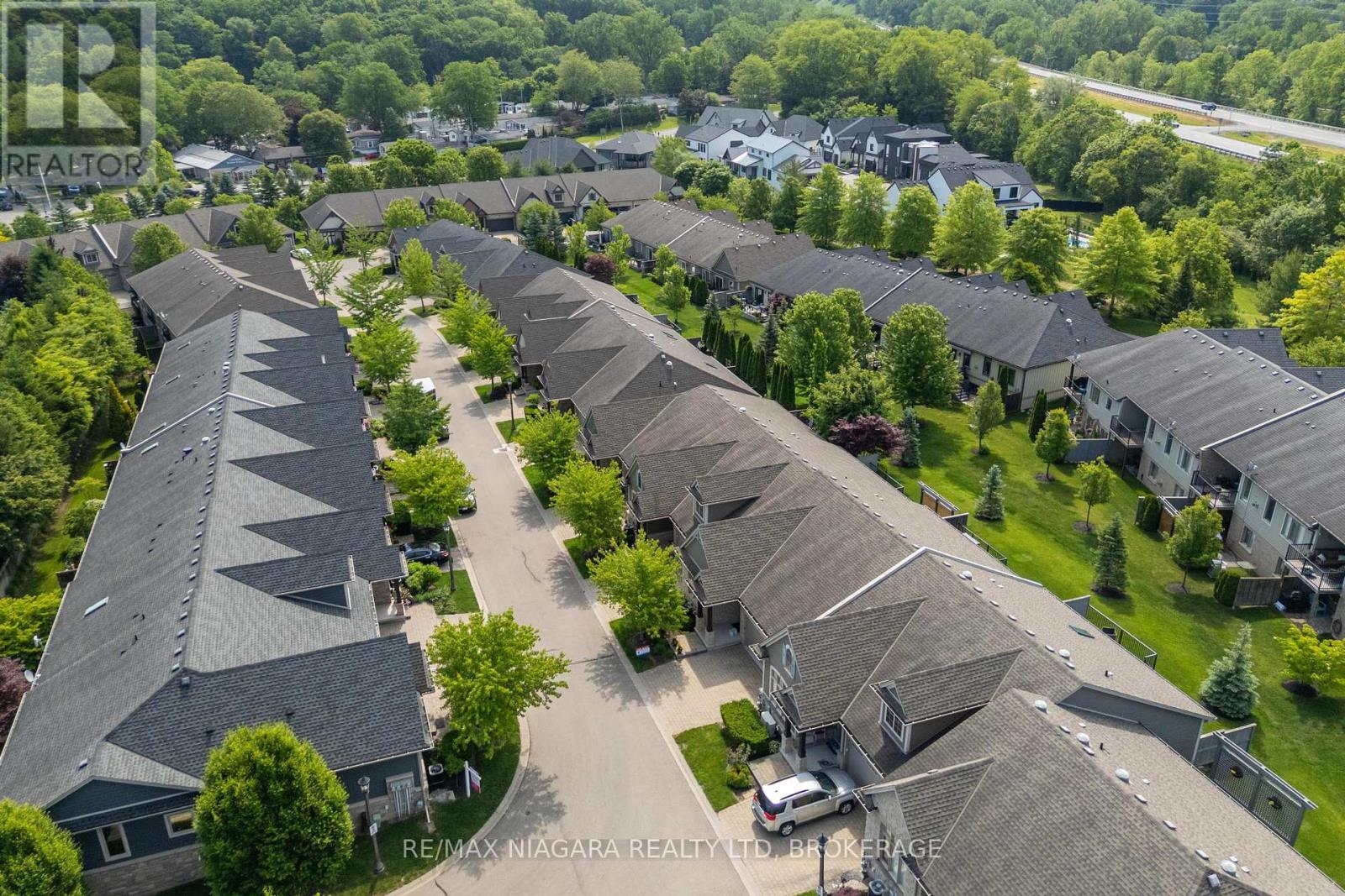 19 CRIMSON DRIVE - 31