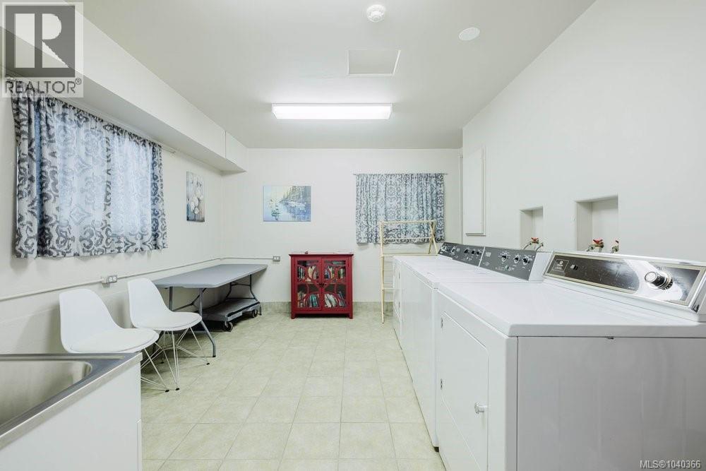 #307 1270 Beach Dr - 31