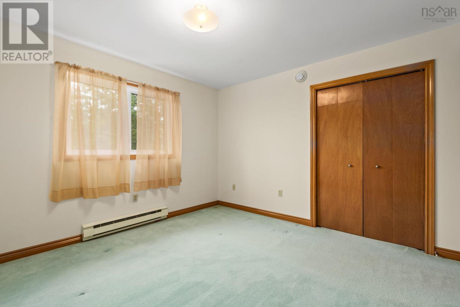 Property 19 of 40 of 50 Greenborough Crescent