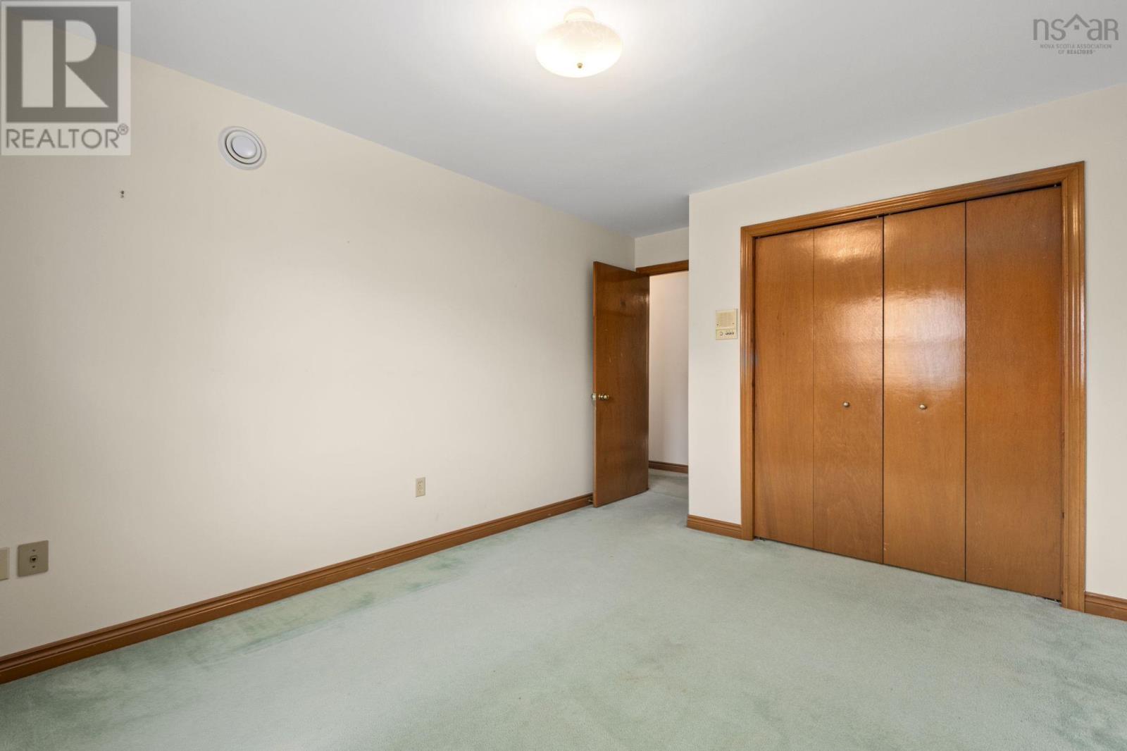 Property 21 of 40 of 50 Greenborough Crescent
