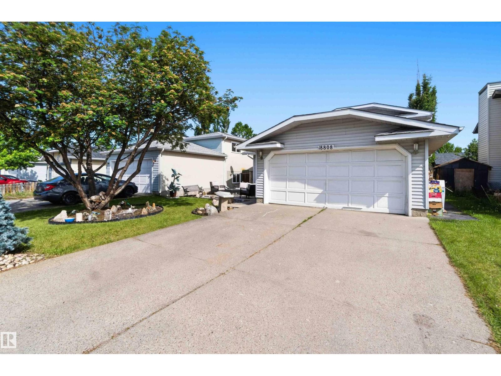 18808 72A AV NW - 1
