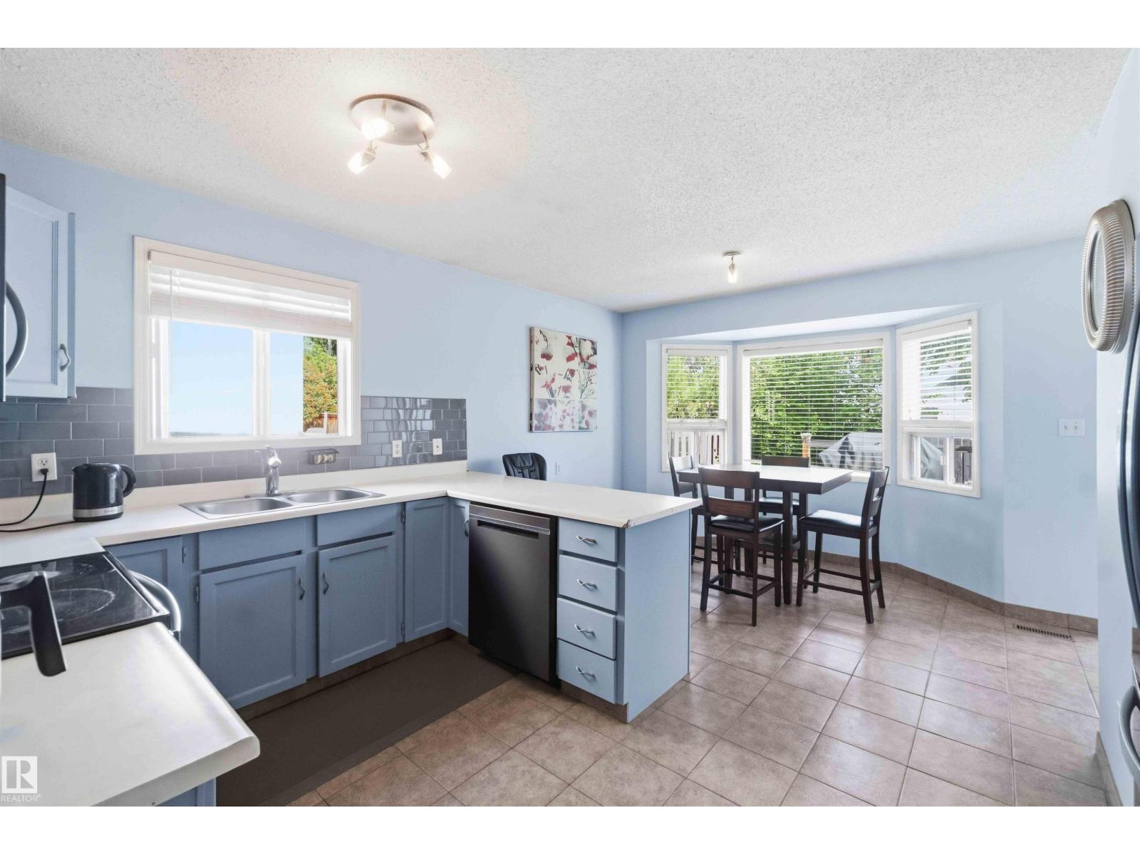 18808 72A AV NW - 16