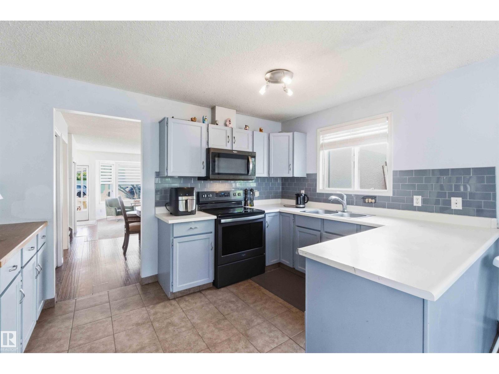 18808 72A AV NW - 17