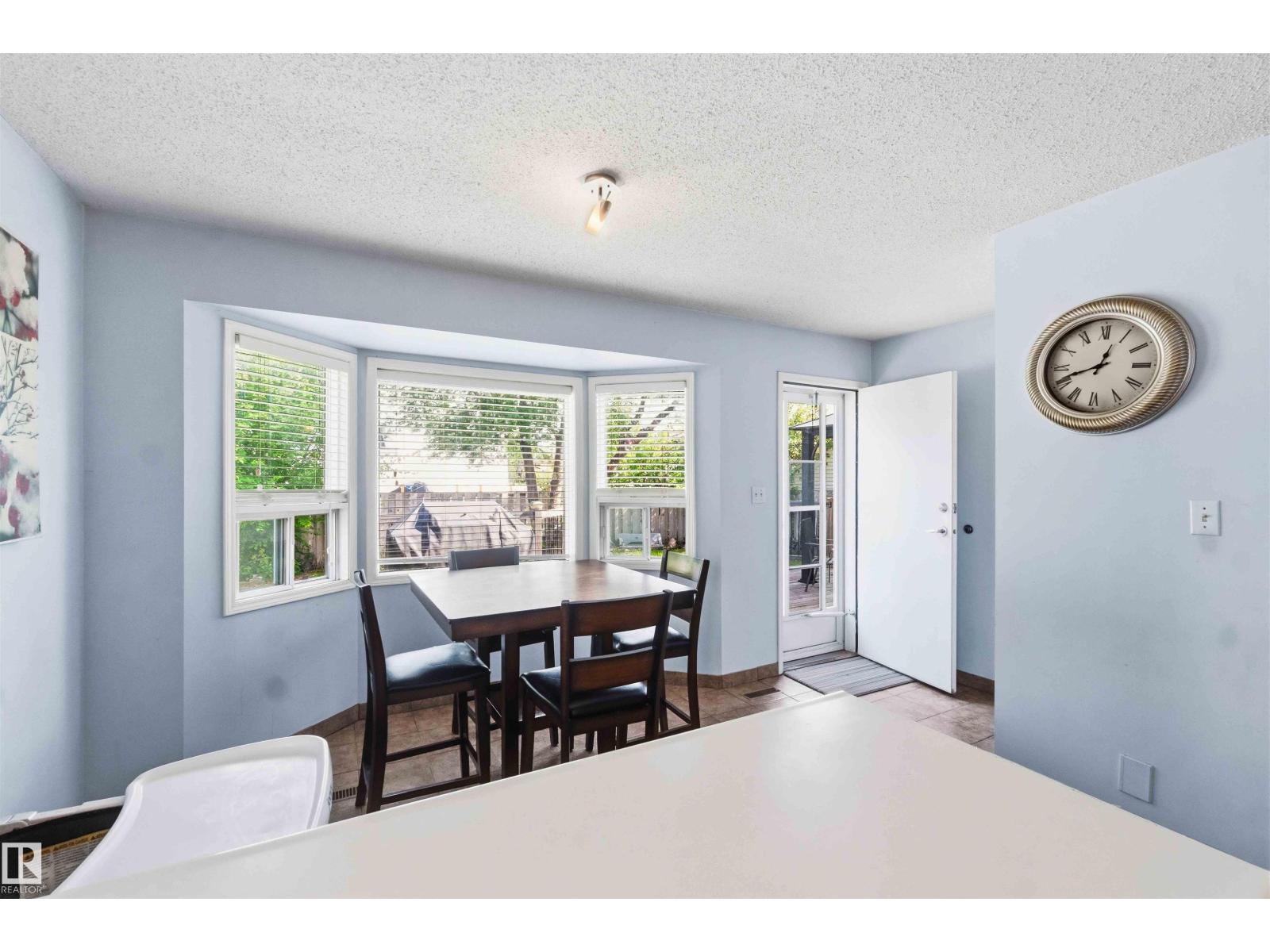 18808 72A AV NW - 21