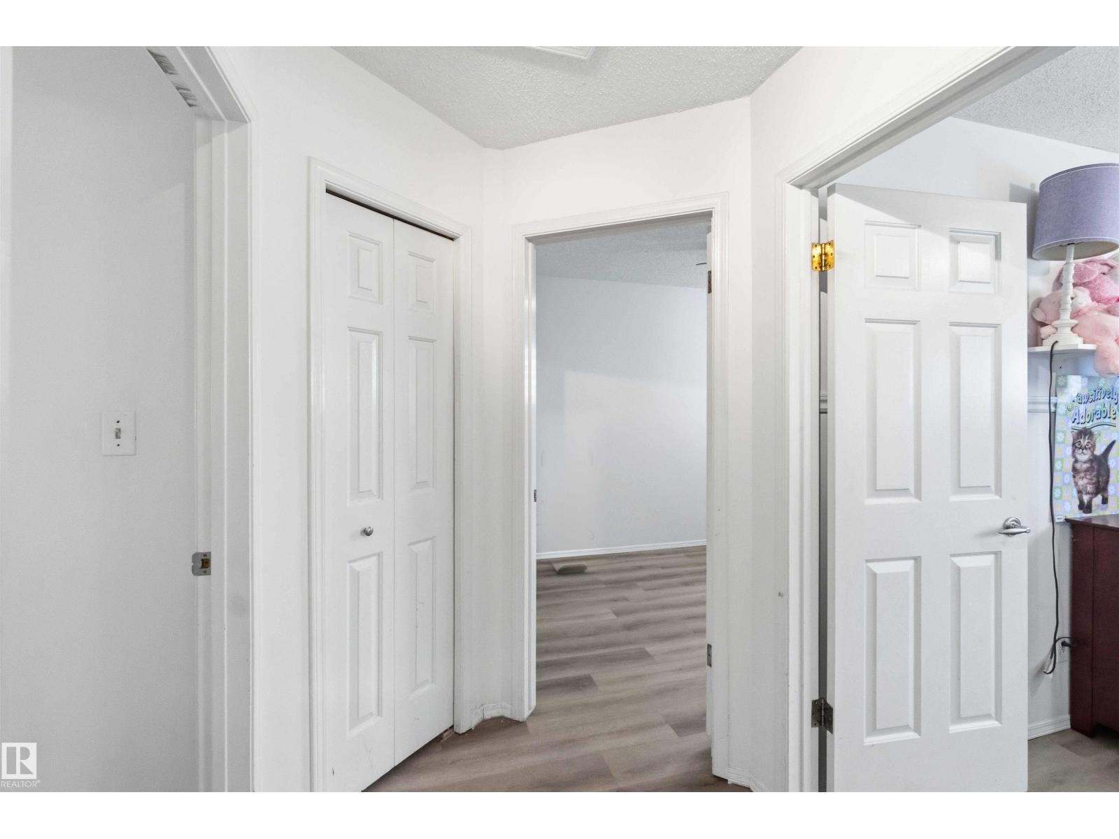 18808 72A AV NW - 26