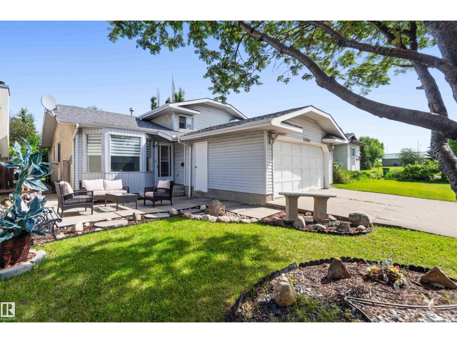 18808 72A AV NW - 3