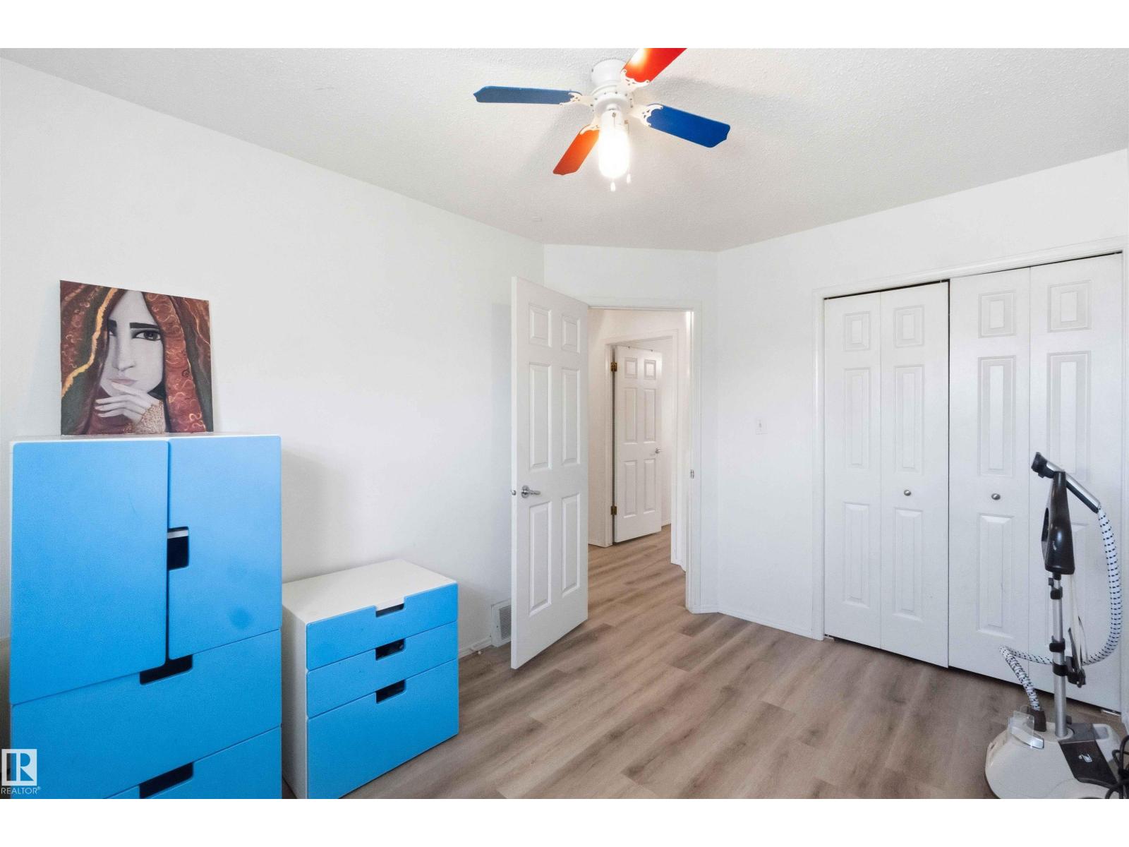 18808 72A AV NW - 30