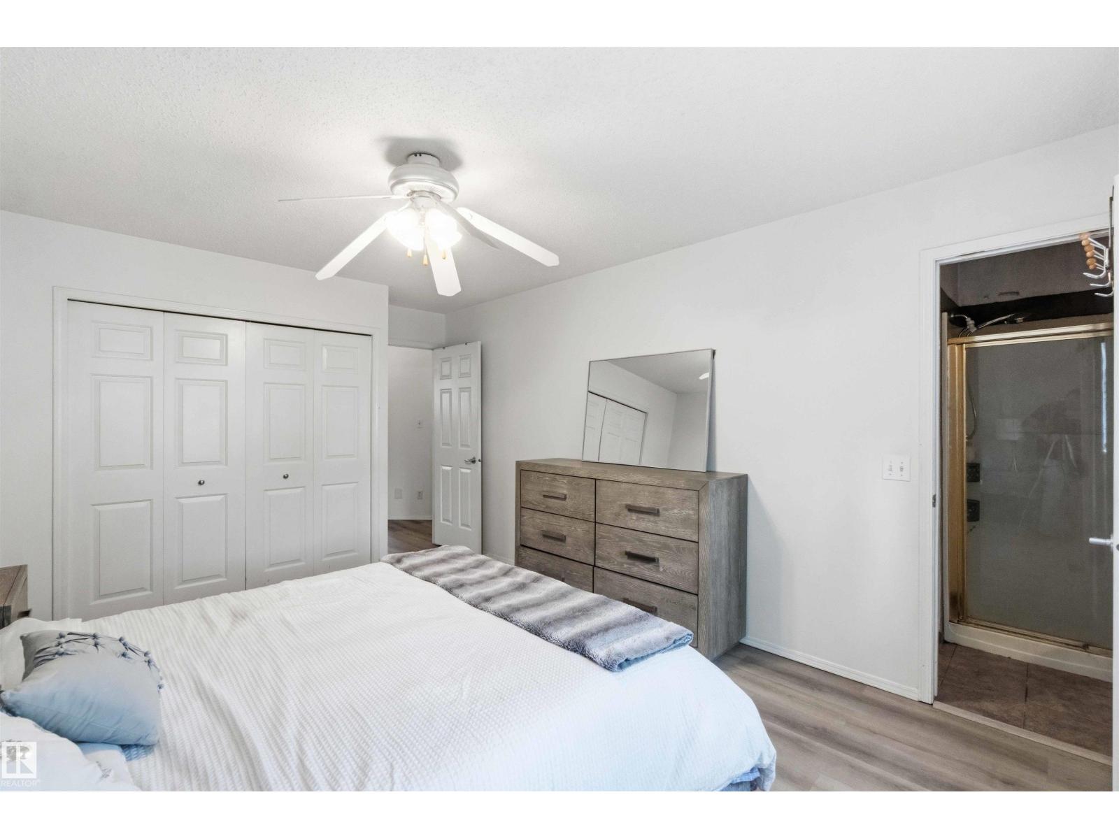 18808 72A AV NW - 34