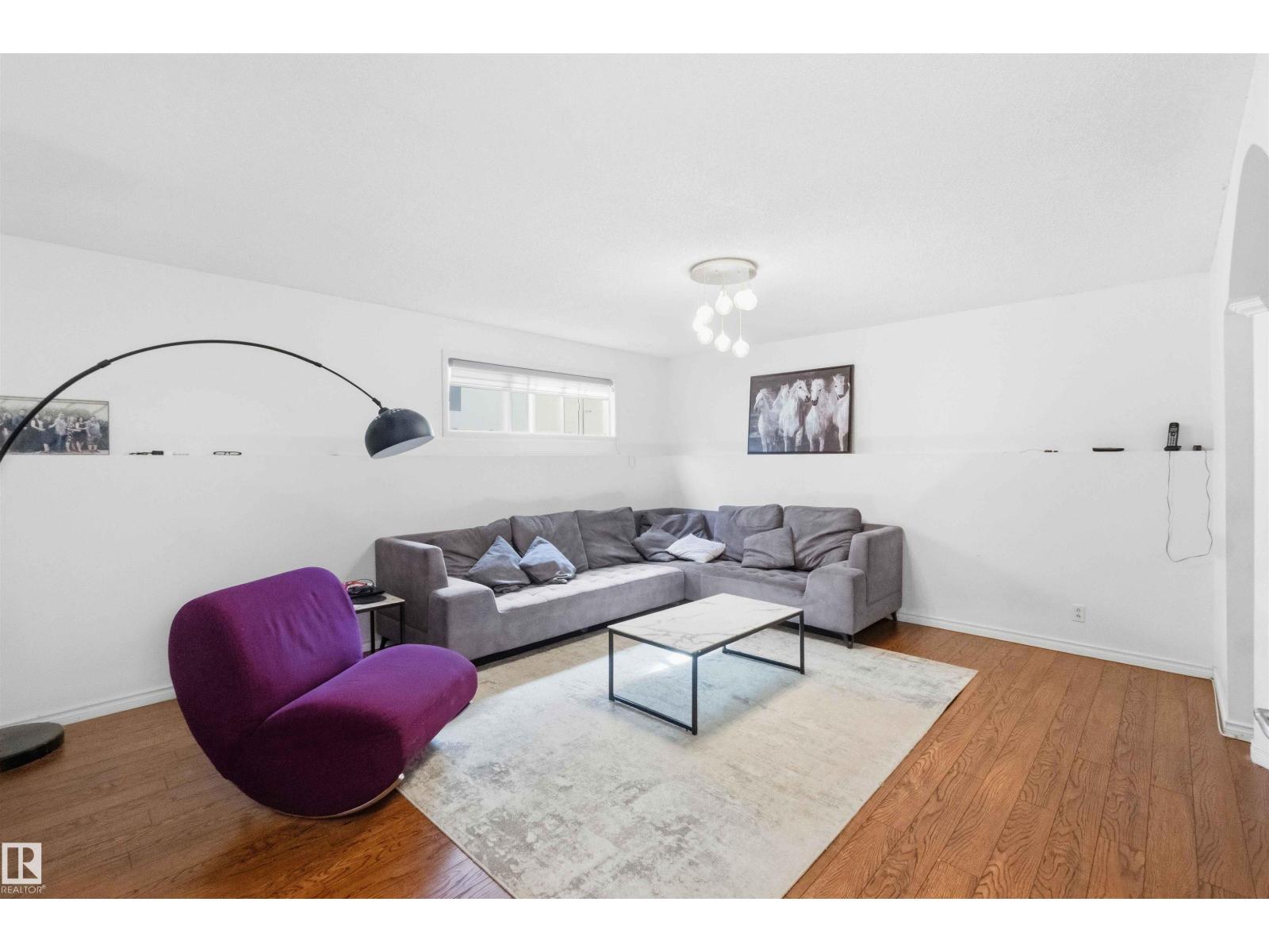 18808 72A AV NW - 39