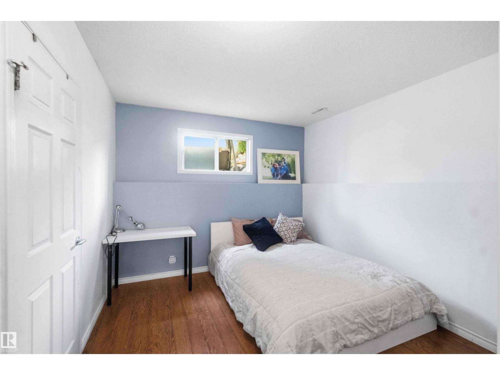 18808 72A AV NW - 42