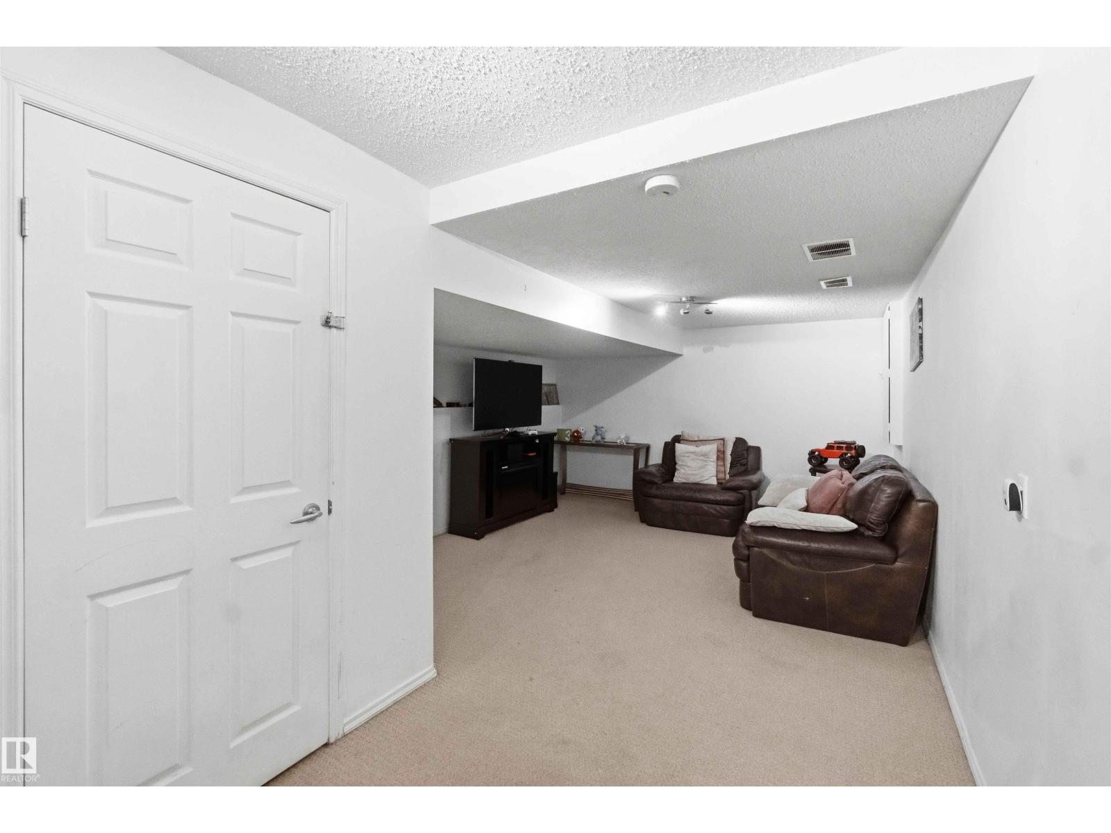 18808 72A AV NW - 53