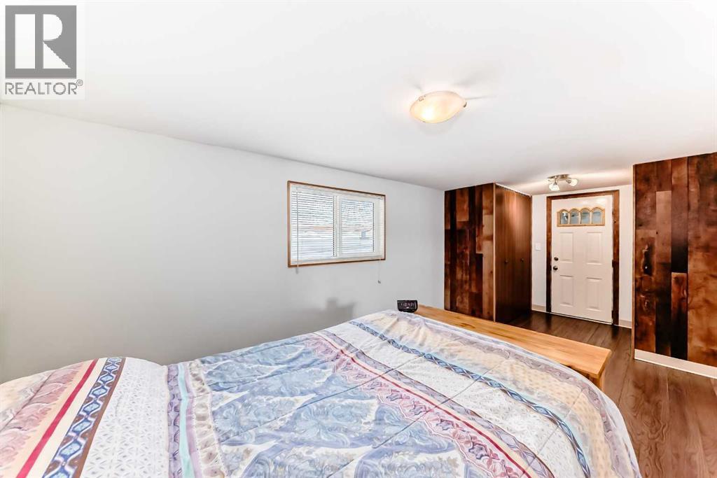 431, 3223 83 Street NW - 17