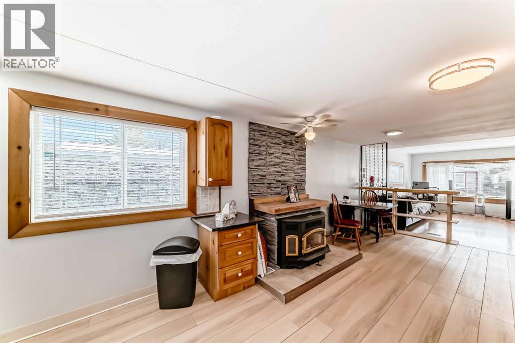 431, 3223 83 Street NW - 9