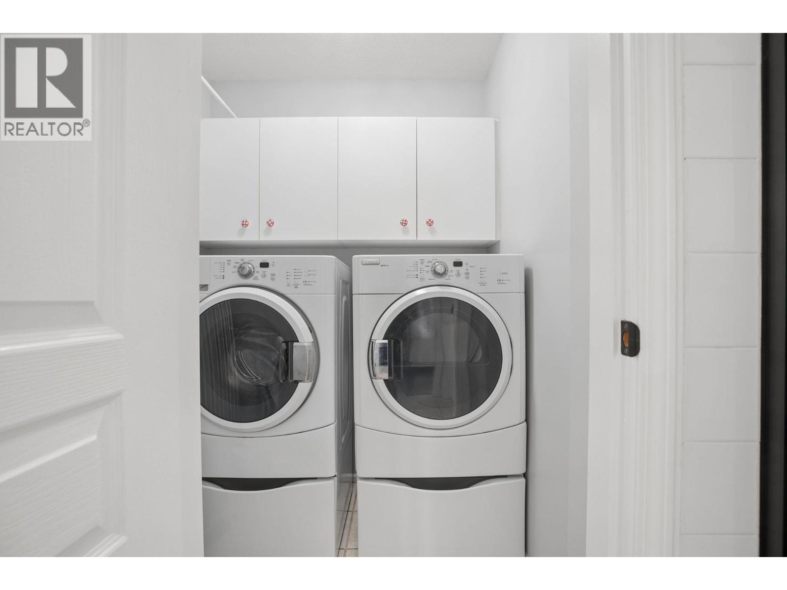 4S 1100 56 STREET, Delta