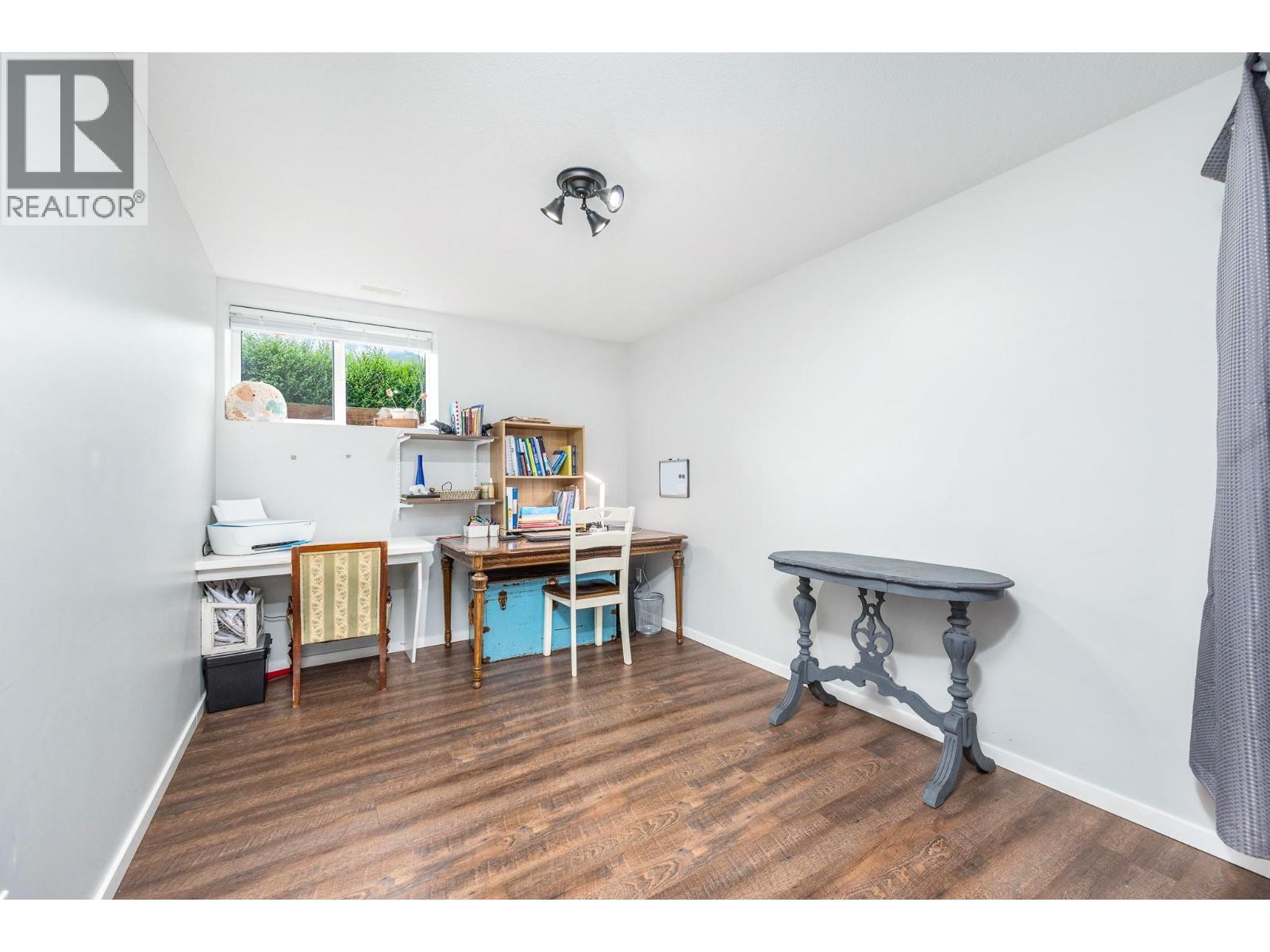 6596 Lavington Way - 24