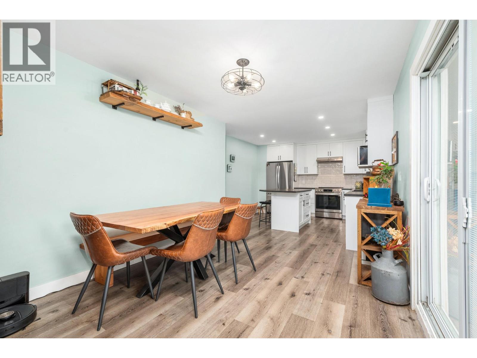 6596 Lavington Way - 9