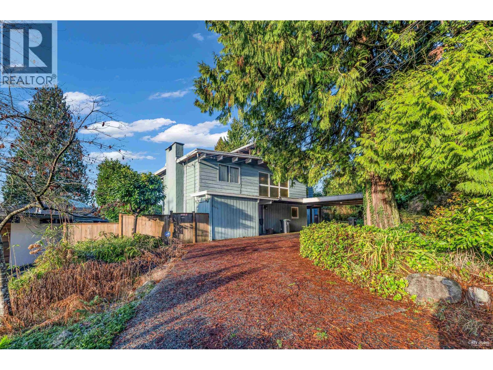 3729 ST. GEORGES AVENUE, North Vancouver photo 6