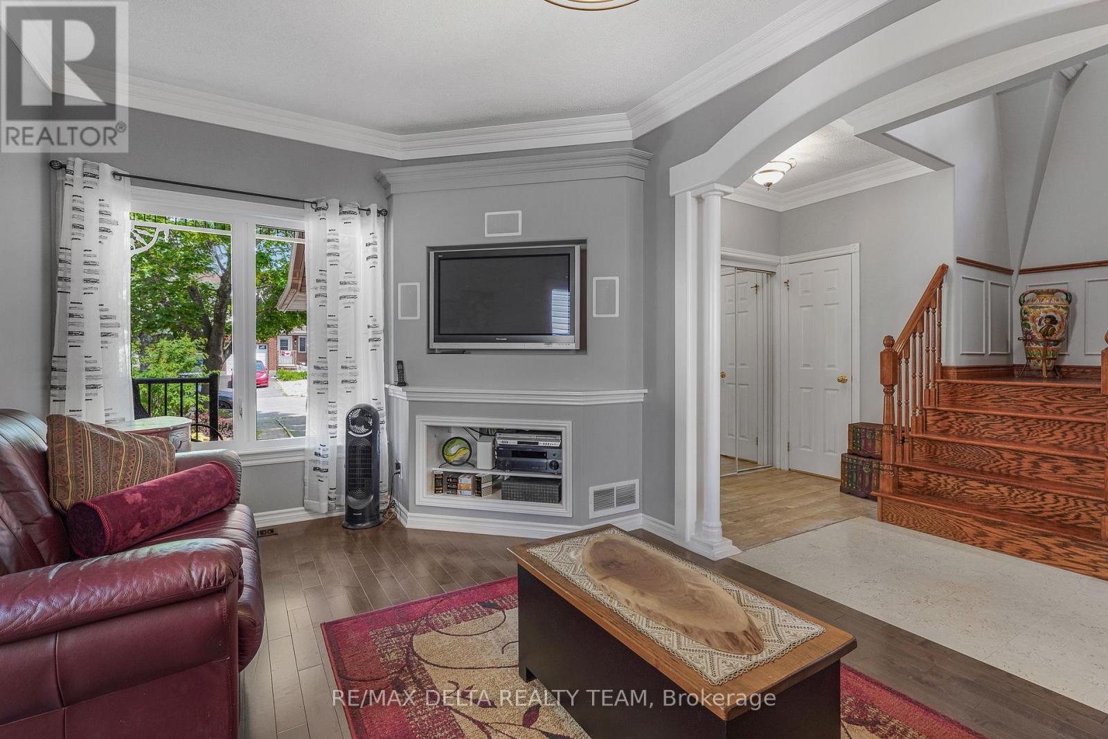2040 SUNLAND DRIVE - 10